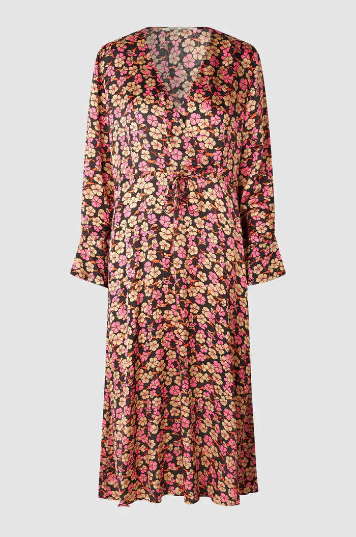 Victory V-Neck Dress | Carmellia Rose