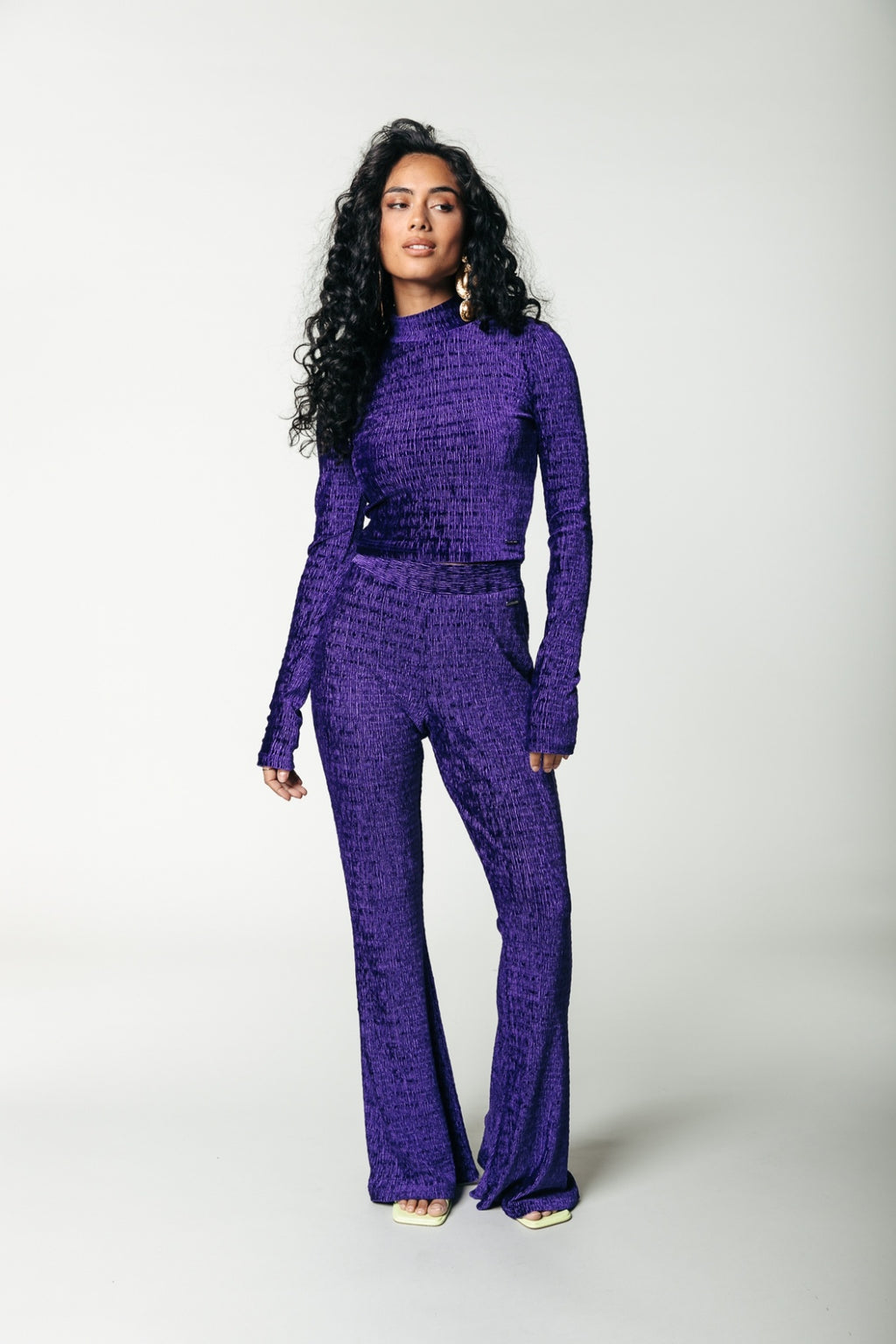 Structure Velvet Extra Flare Pants - Deep purple