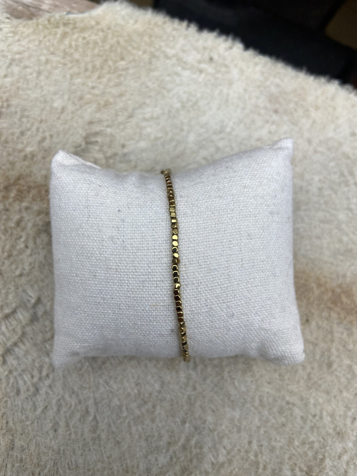 Dunc Jewelry | Basic armband hematiet kralen - goud