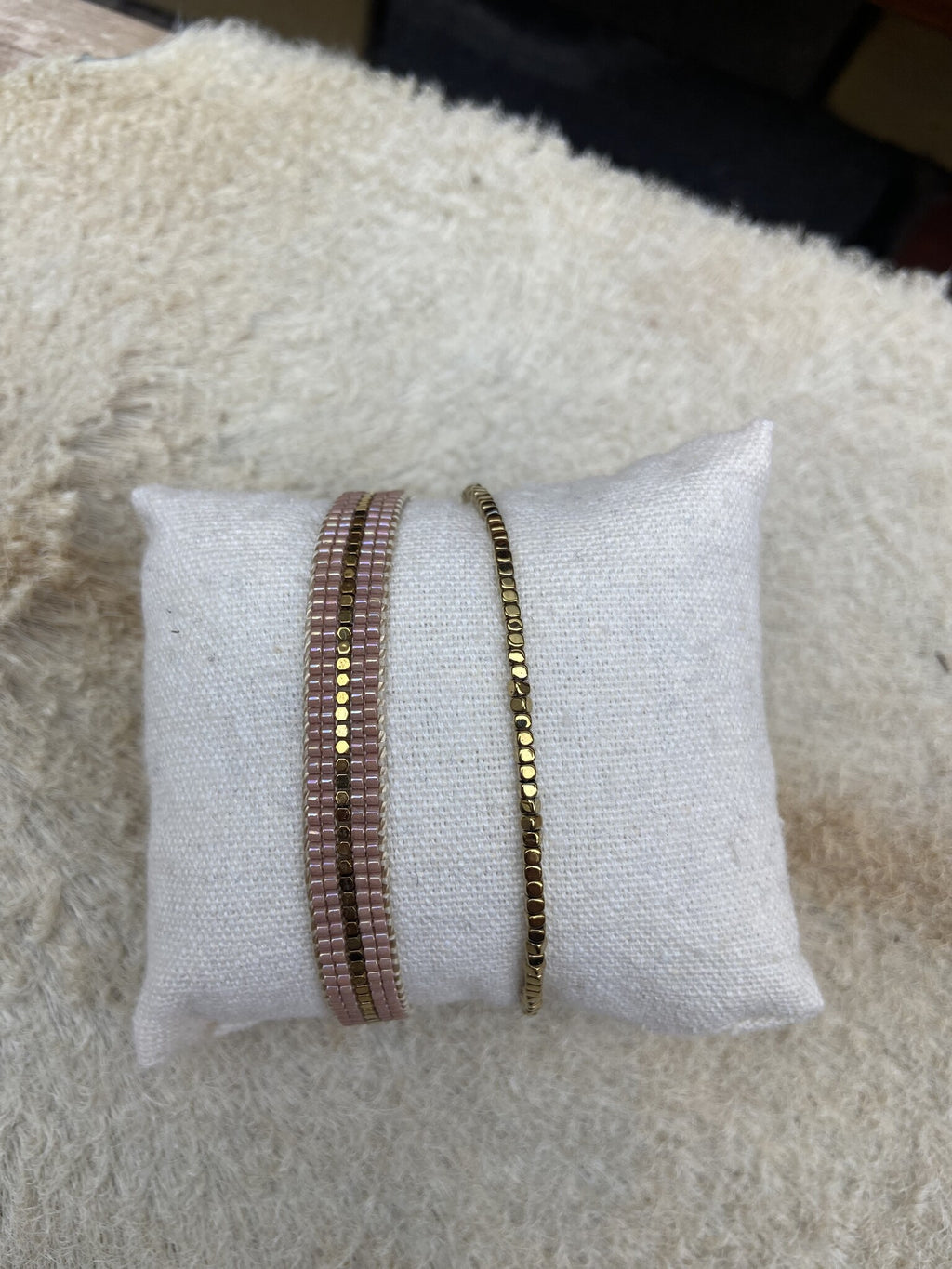 Dunc Jewelry | Basic armband hematiet kralen - goud