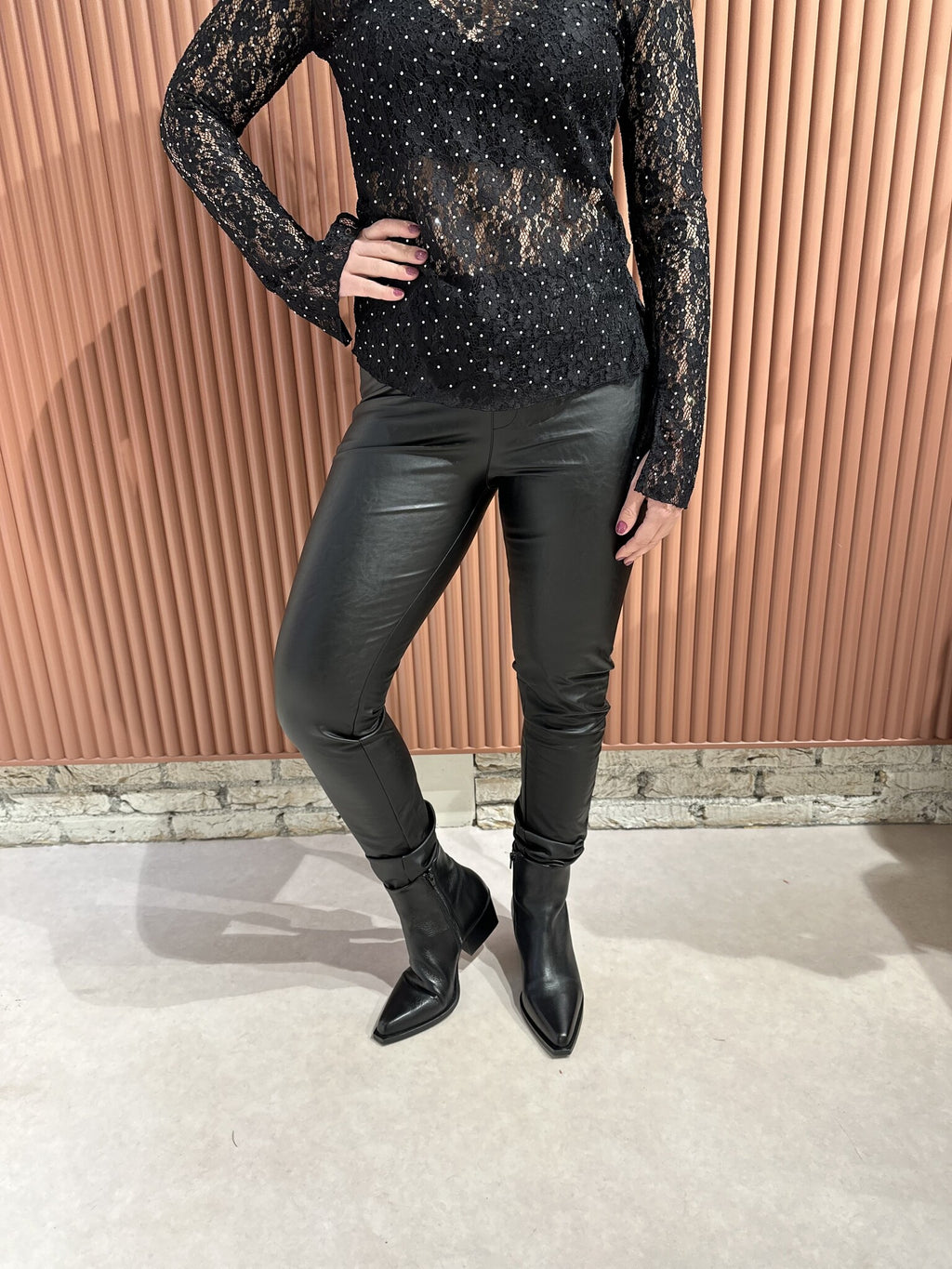 Diton Faux Leather Leggings - Raven (black)