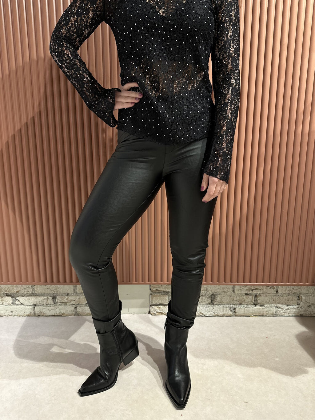 Diton Faux Leather Leggings - Raven (black)