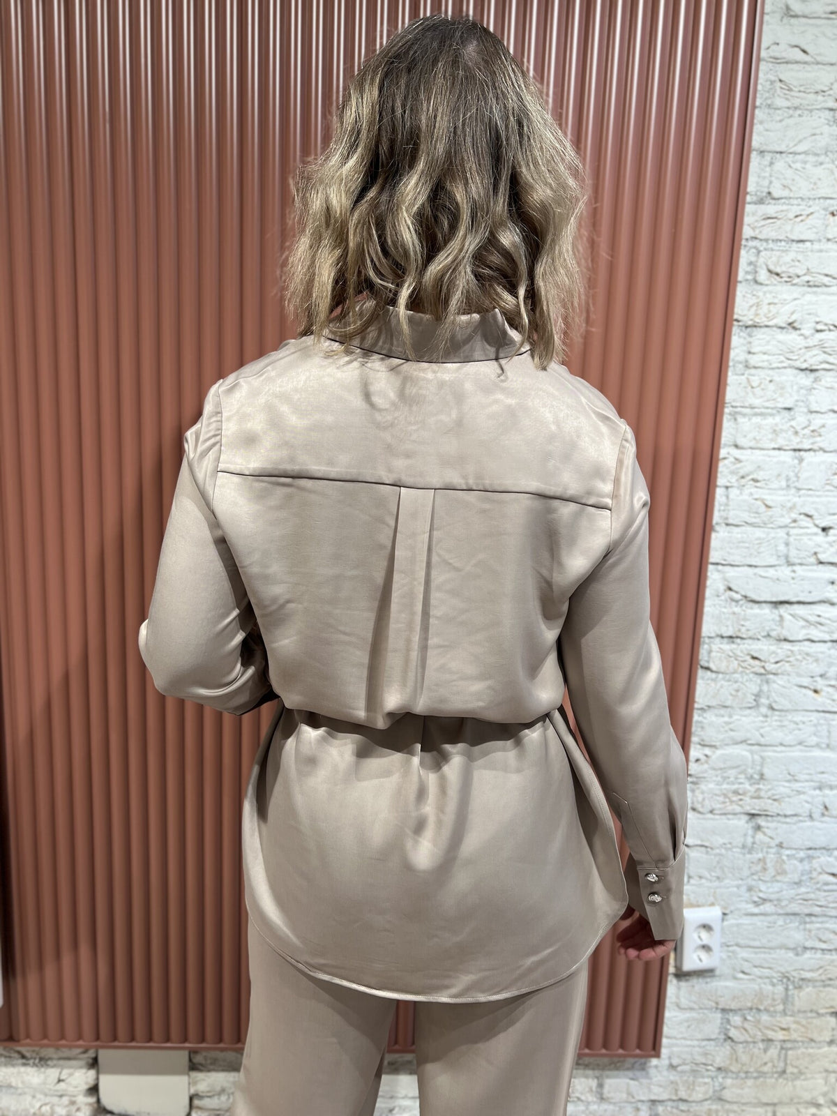 Joni belted oversized shirt - Timeless Taupe