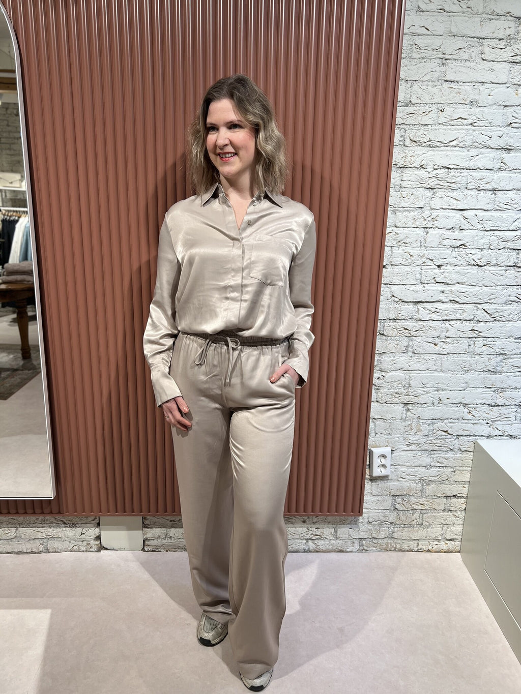 Joni belted oversized shirt - Timeless Taupe