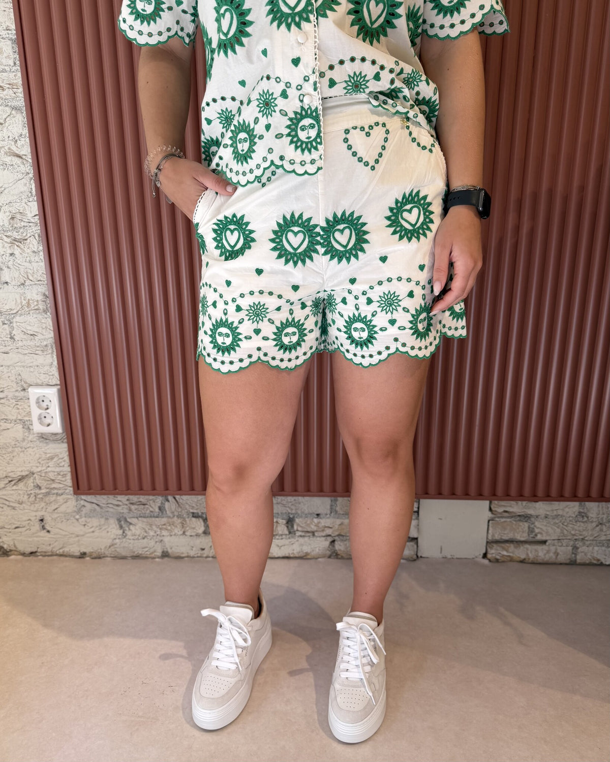 Breece Shorts | Cosy White