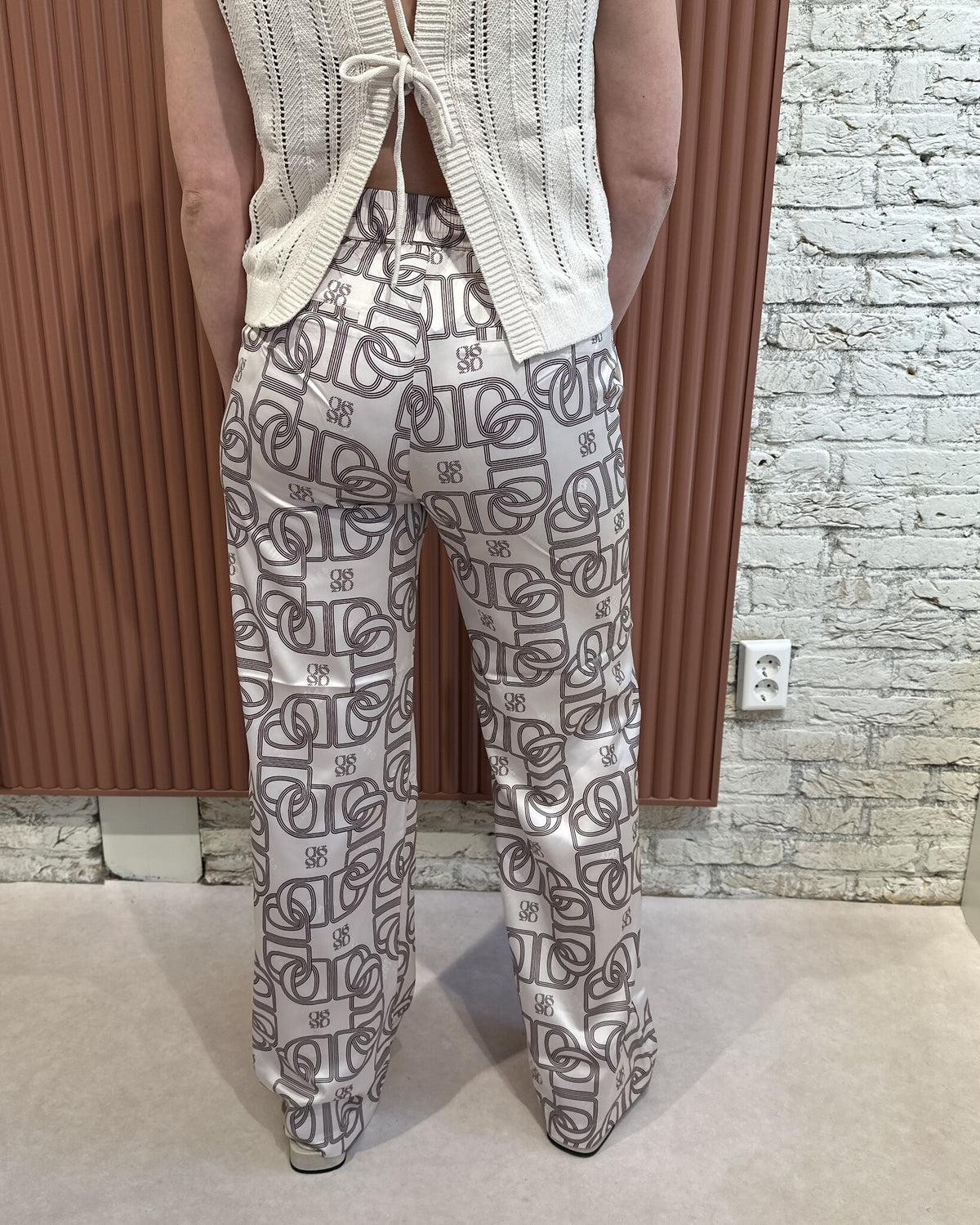 Teo Logo Printed Wide Leg Pants | Butter Cream