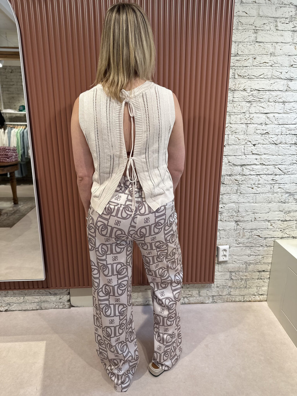Blake Sleeveless Open Back Sweat | Butter Cream