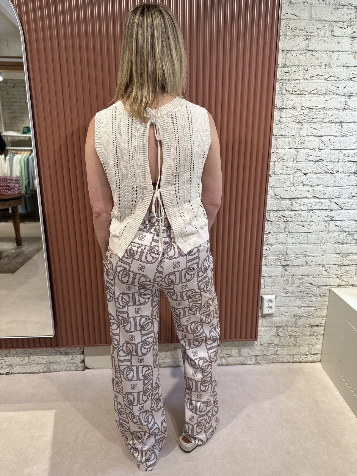 Blake Sleeveless Open Back Sweat | Butter Cream