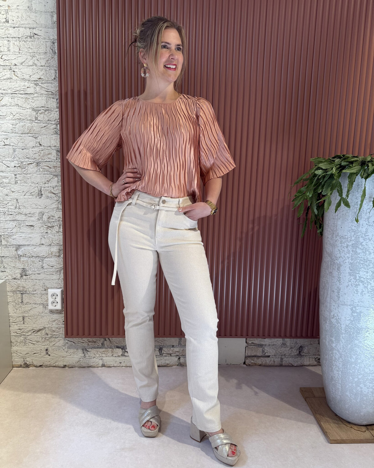 Amanda metallic straight cropped jeans - Butter cream