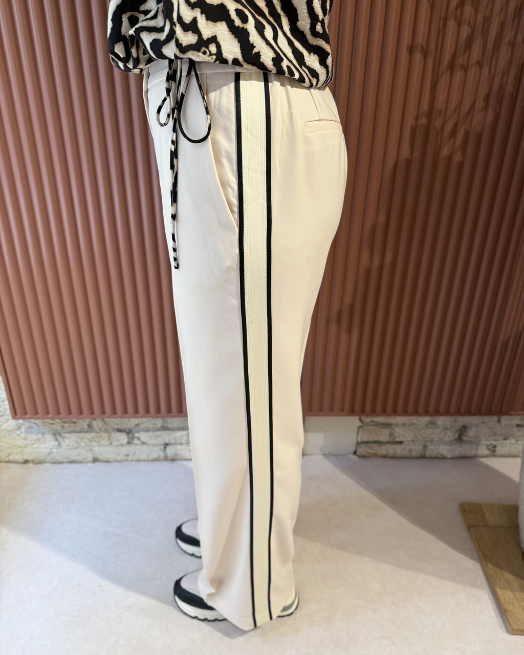 Hush taped tailored pants | Oatmeal cream