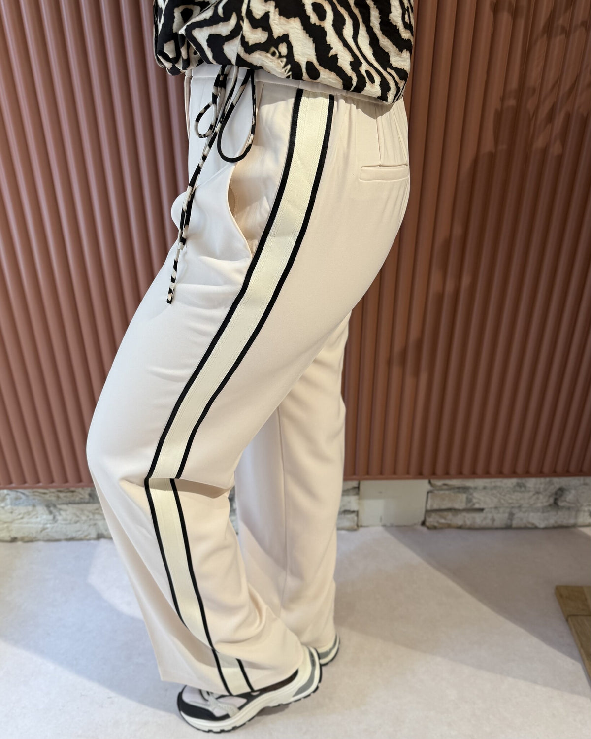 Hush taped tailored pants | Oatmeal cream