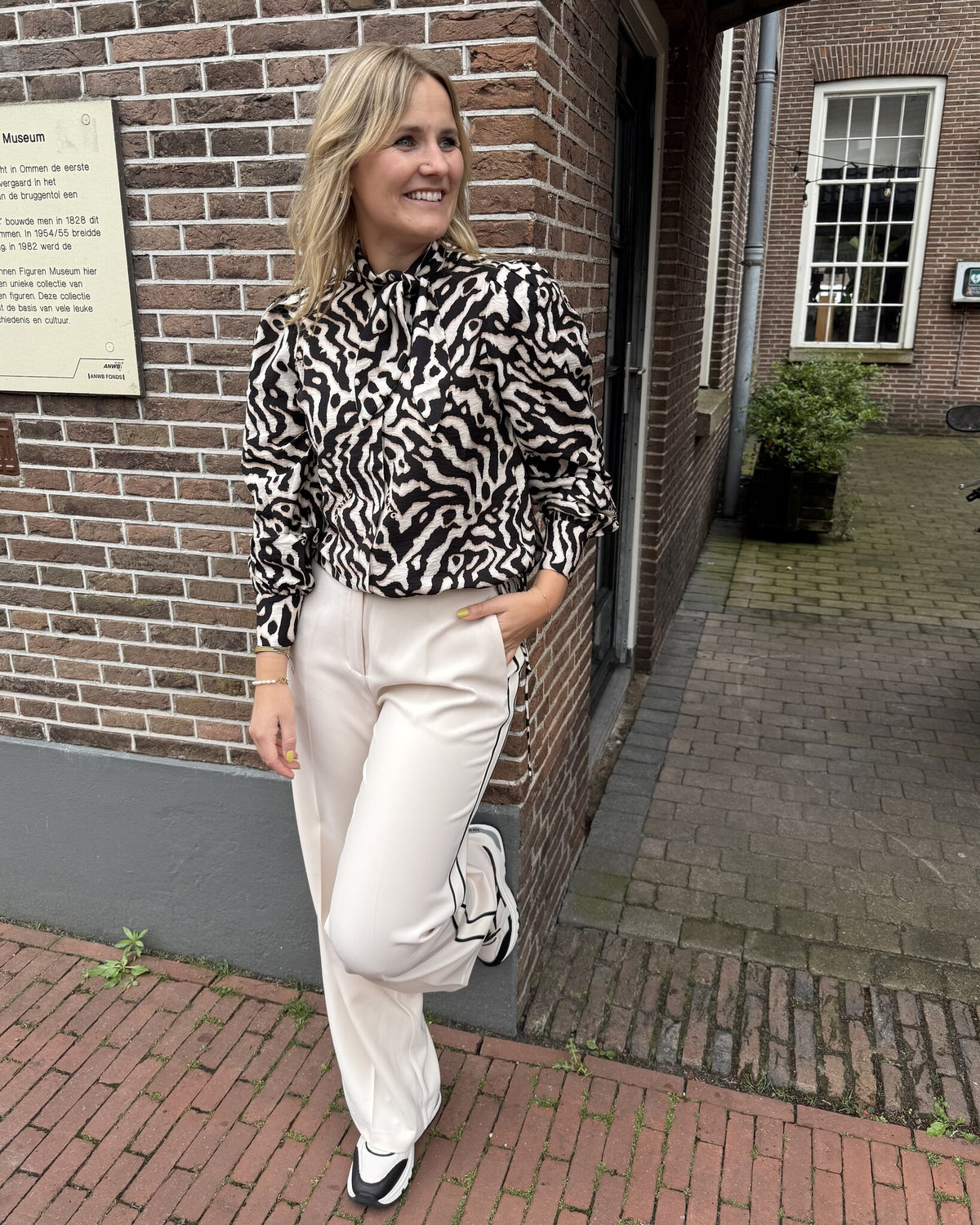 Hush taped tailored pants | Oatmeal cream