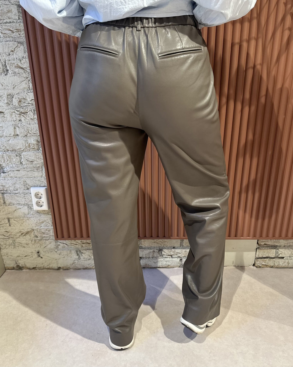 Jules Faux Leather Pants | Antique Grey