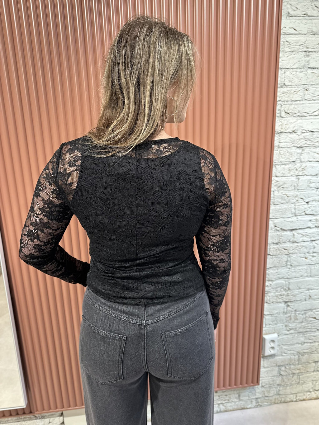 Social Tee | Black