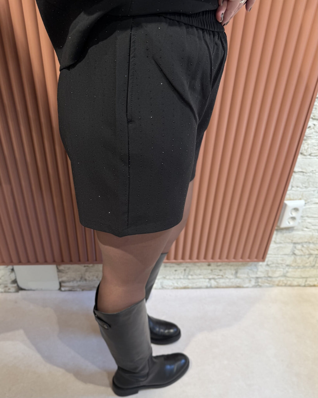 Studs shorts | Black