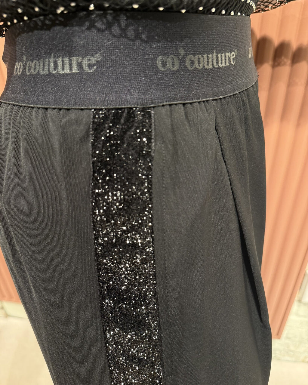 Amina Logo Shimmer LL Pant | Black