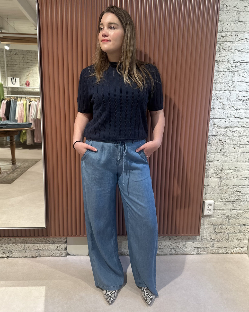 Dallas MW Trousers | Medium denim blue