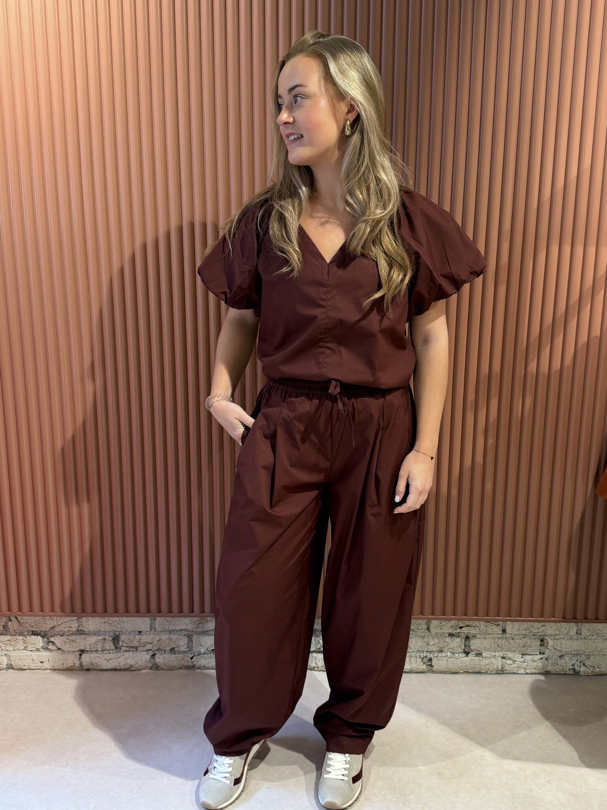 Maelly relaxed fit pants | Cacao Berry