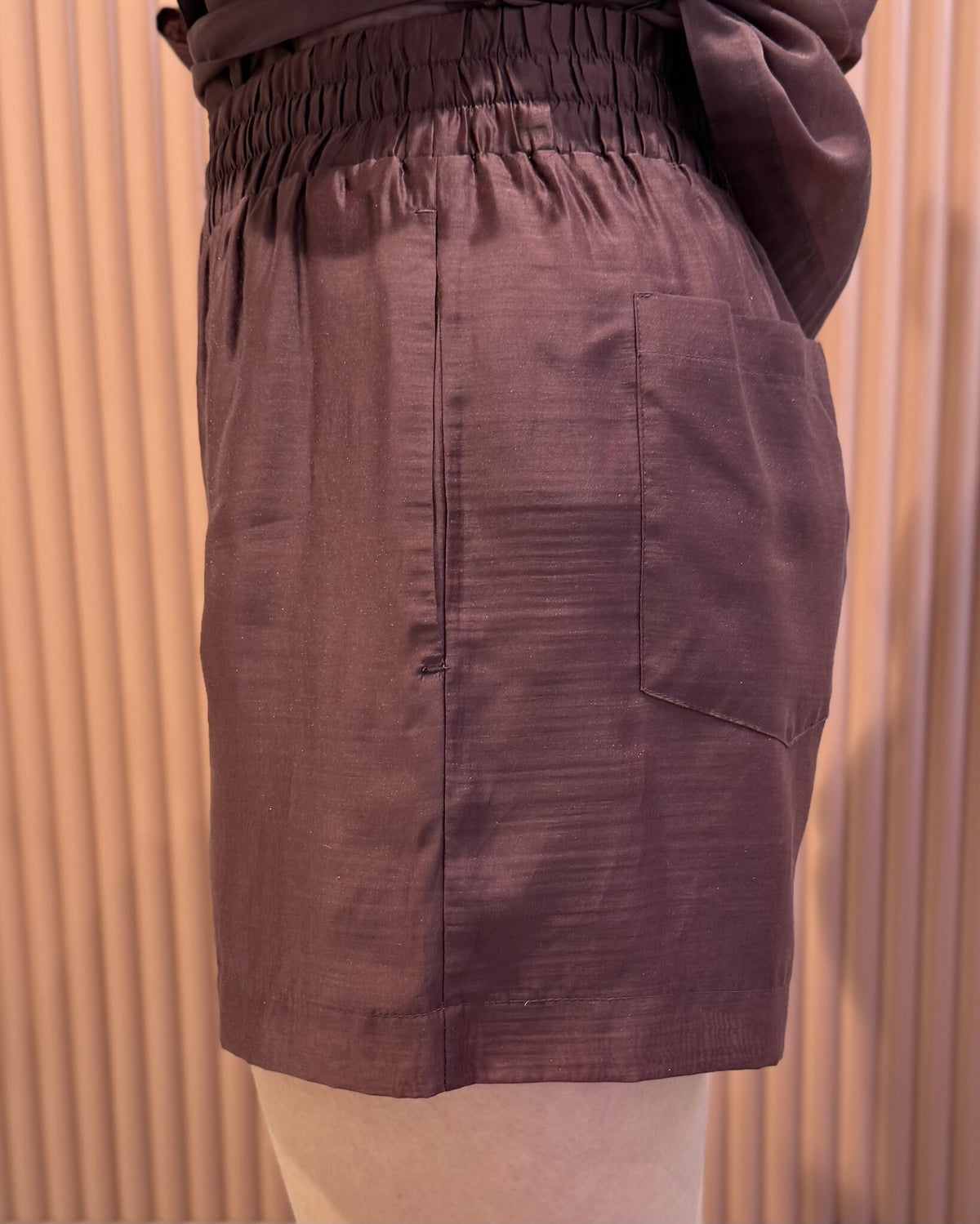 Quentyn relaxed fit shorts | Cacao Berry